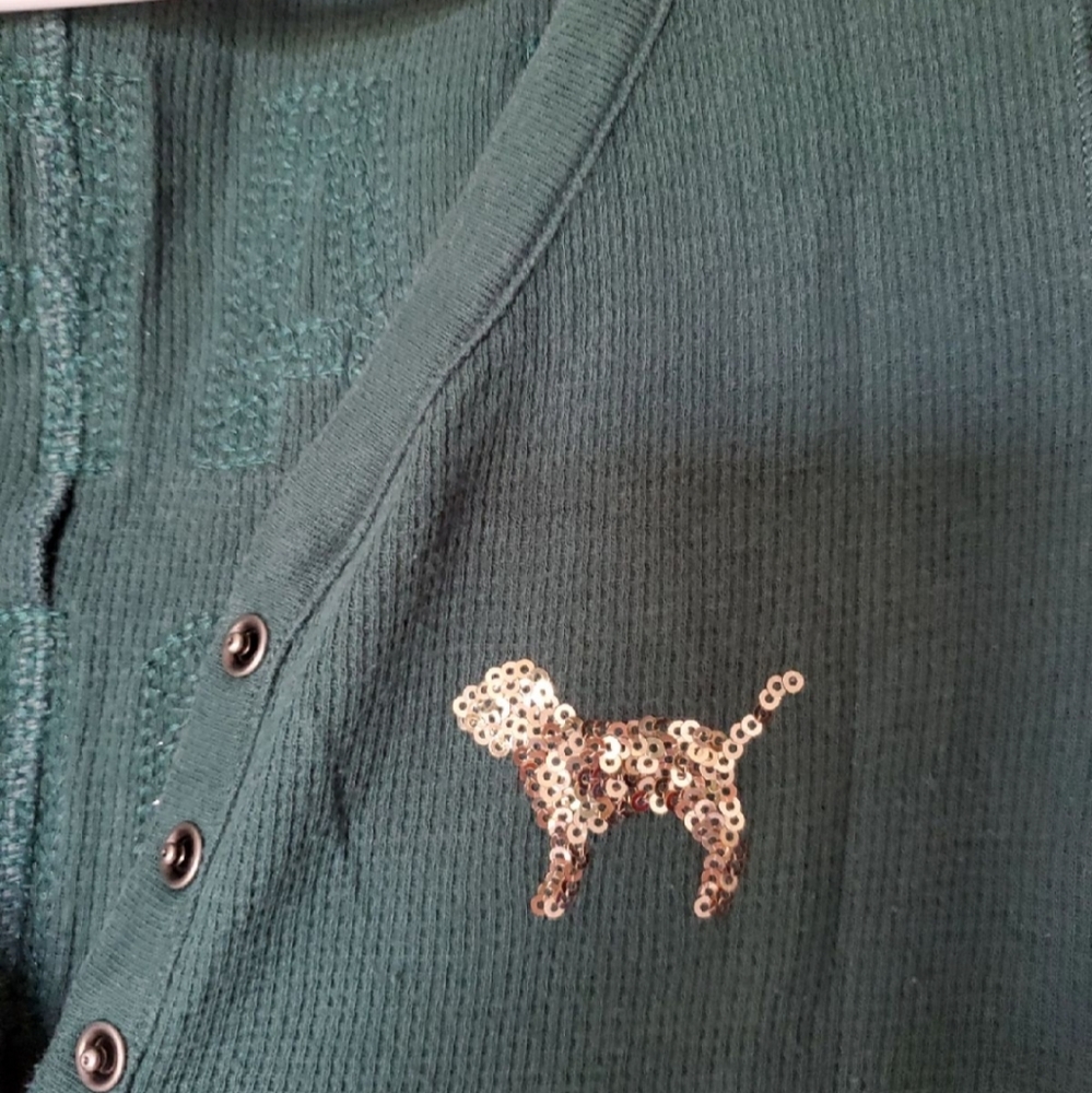 🎄 VICTORIA'S SECRET Happy Holla Days Onesie 🎄 - Picture 6 of 12